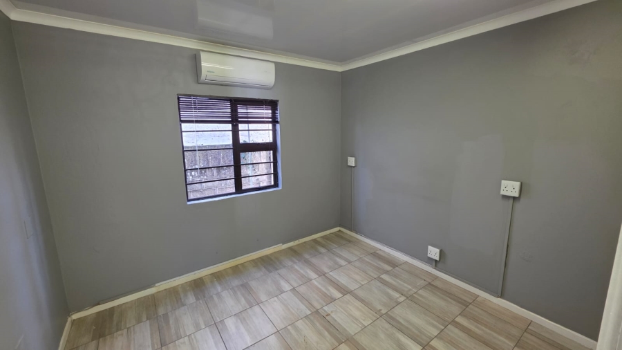 To Let commercial Property for Rent in Selborne Eastern Cape